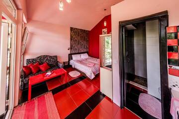 Фото номера Полулюкс с террасой Лоджи VIP Red Love house for 2 г. Shilagalyay 11